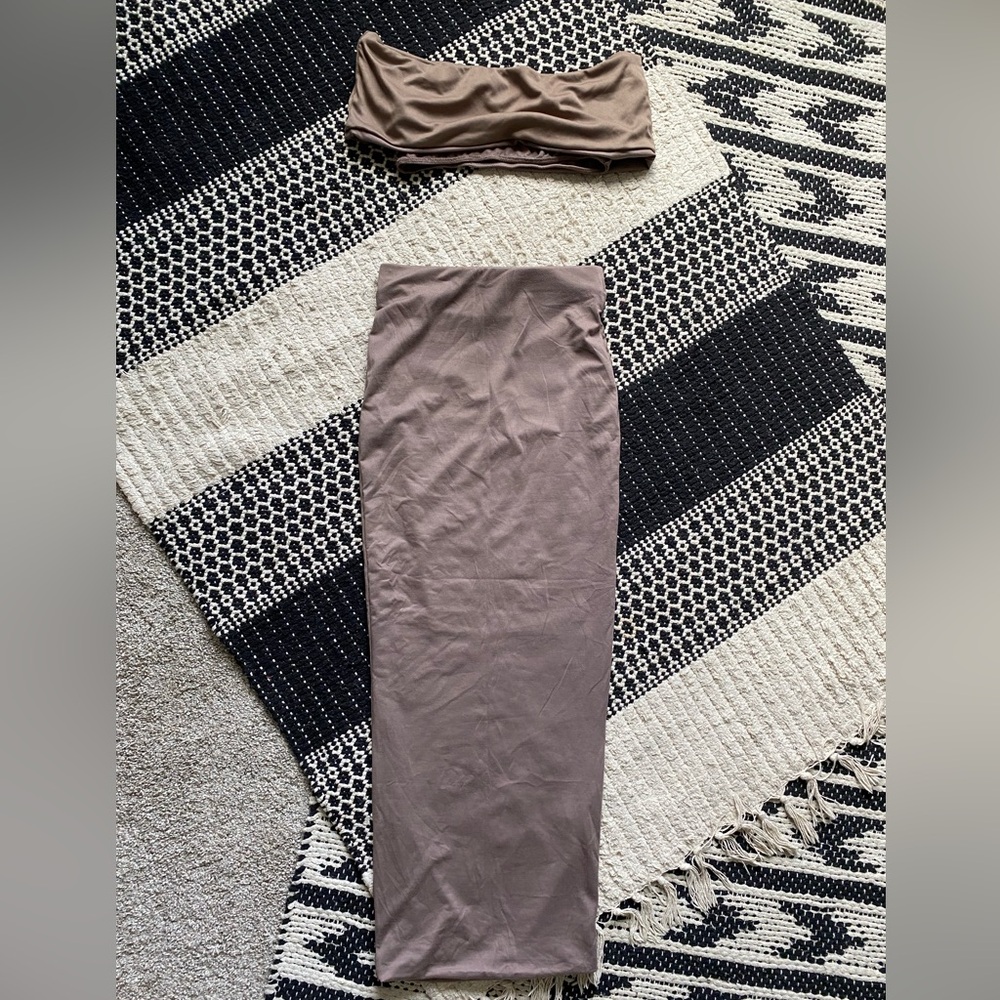 Fashion nova two piece, off the shoulder, pencil skirts set